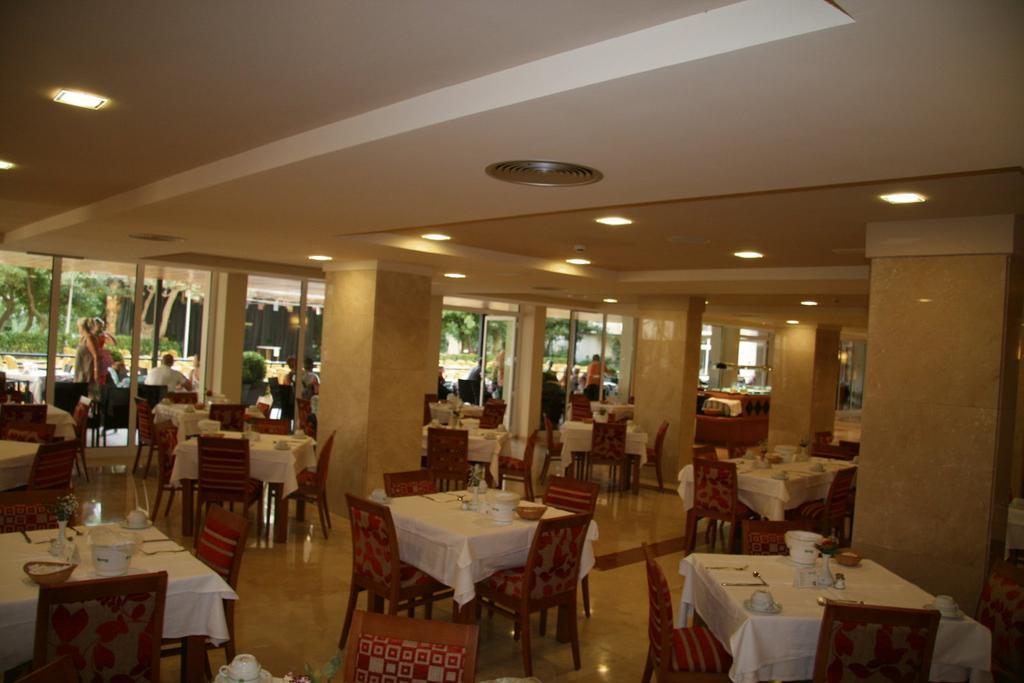 Protur Palmeras Playa Sa Coma  Exterior photo